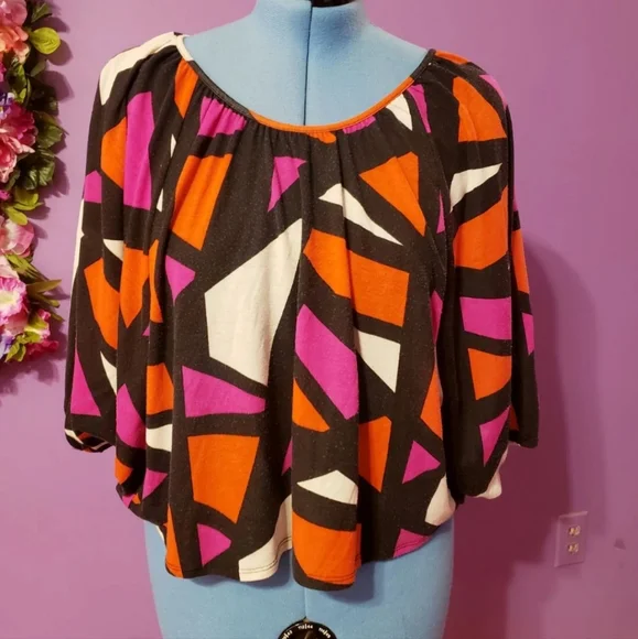 Top - Picture 1 of 1